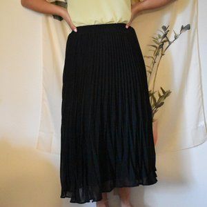 A NEW DAY Black Pleated Skirt